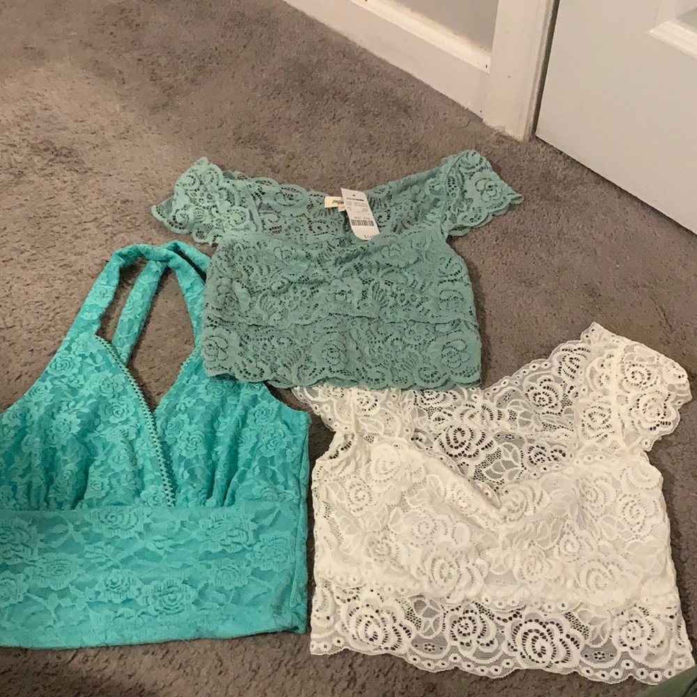 Lace crop top bundle